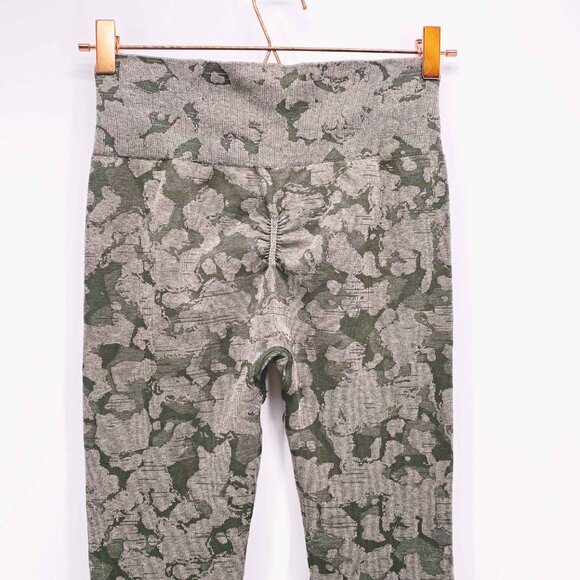 Gymshark Adapt Camo High Waist Seamless Leggings - Picture 6 of 9